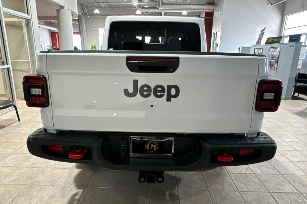 new 2025 Jeep Gladiator car, priced at $51,975