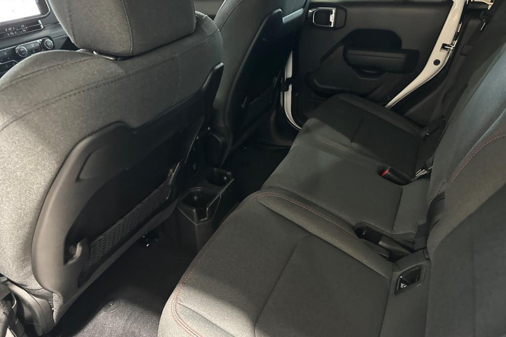 new 2025 Jeep Gladiator car, priced at $51,975