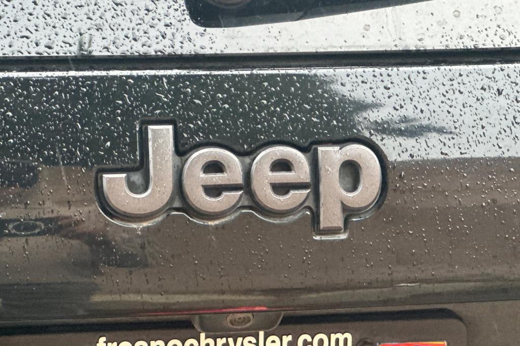 used 2021 Jeep Cherokee car, priced at $20,197