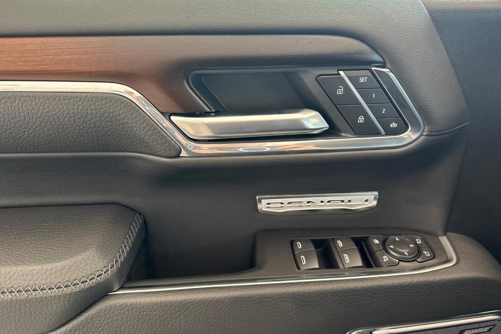 new 2025 GMC Sierra 1500 car, priced at $64,390