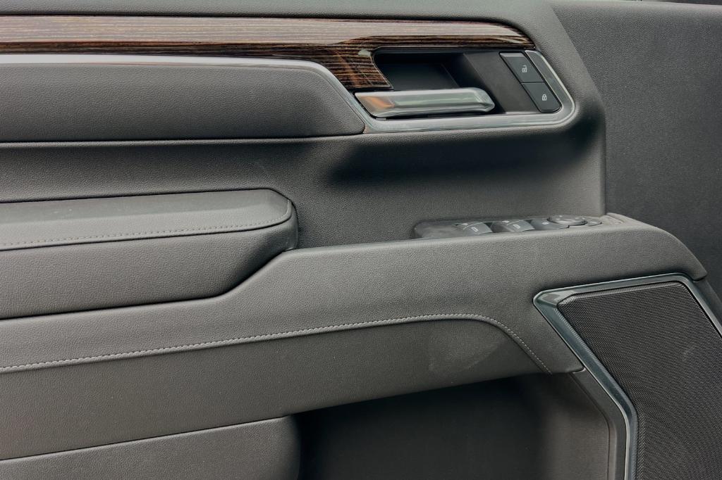 new 2024 GMC Sierra 2500 car, priced at $76,998
