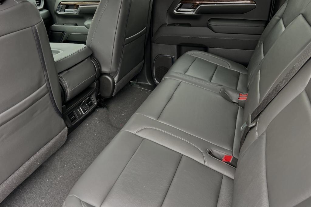 new 2024 GMC Sierra 2500 car, priced at $76,998