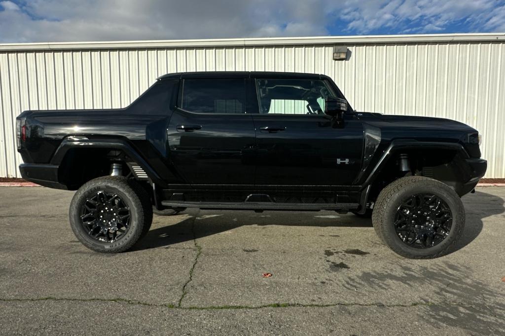 new 2025 GMC HUMMER EV Pickup car, priced at $91,702