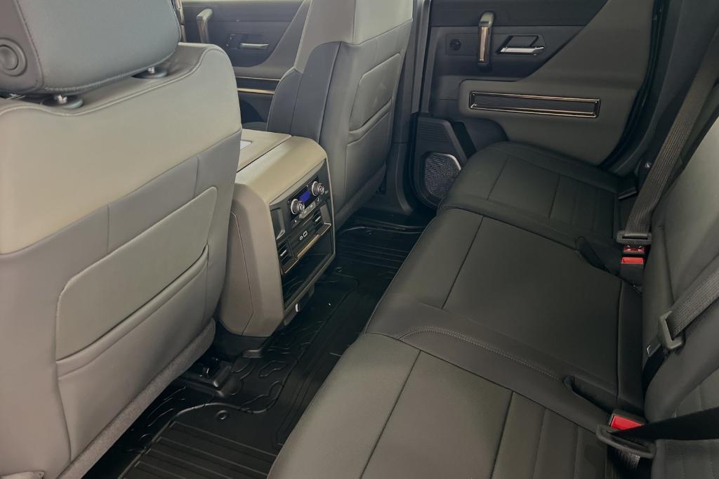 new 2025 GMC HUMMER EV Pickup car, priced at $99,790