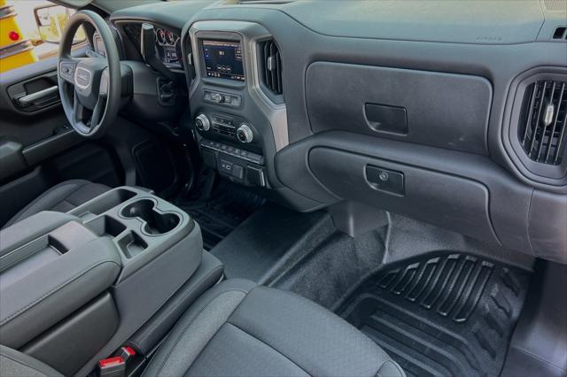 new 2024 GMC Sierra 1500 car, priced at $39,675