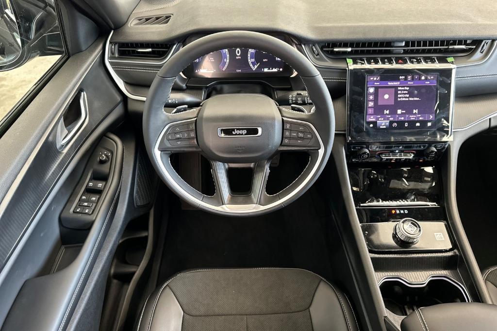 new 2025 Jeep Grand Cherokee L car, priced at $44,472