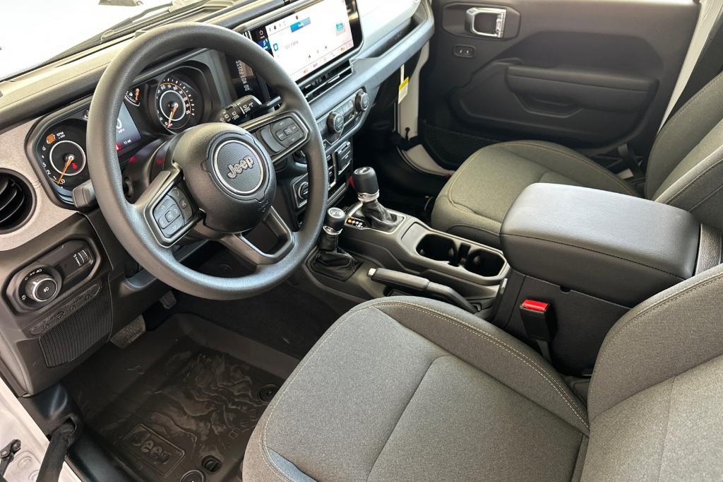 new 2025 Jeep Wrangler car, priced at $39,000