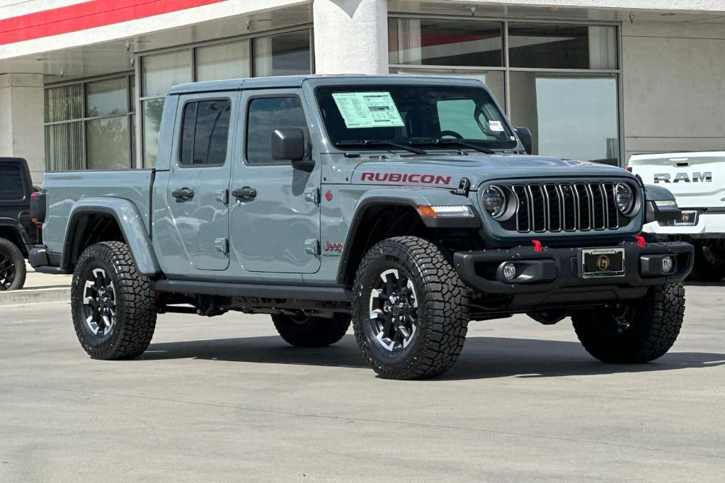 new 2025 Jeep Gladiator car, priced at $60,010