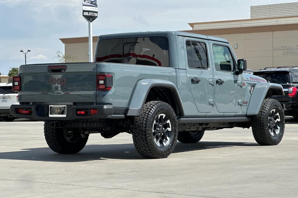 new 2025 Jeep Gladiator car, priced at $60,010