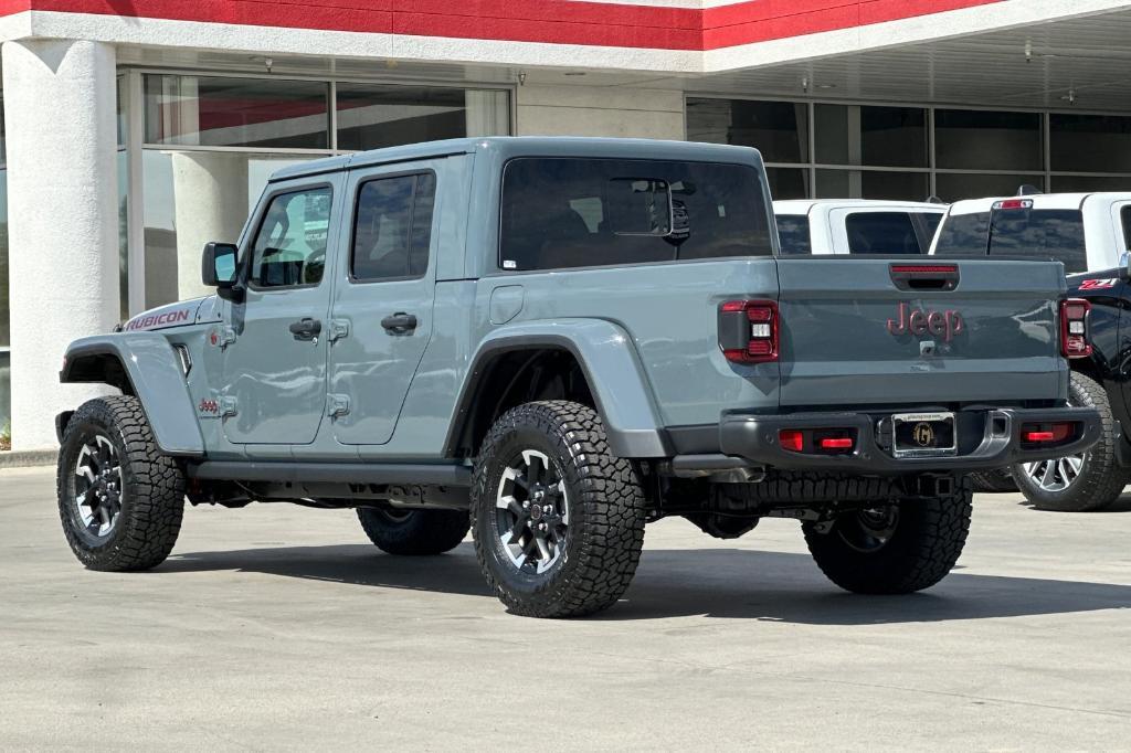 new 2025 Jeep Gladiator car, priced at $60,010
