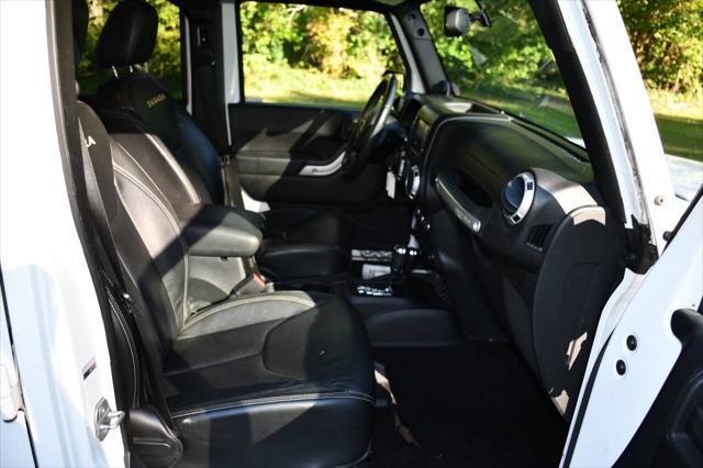 used 2013 Jeep Wrangler Unlimited car, priced at $15,364