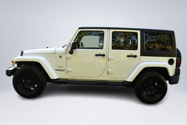 used 2013 Jeep Wrangler Unlimited car, priced at $15,364