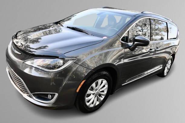 used 2018 Chrysler Pacifica car, priced at $13,969