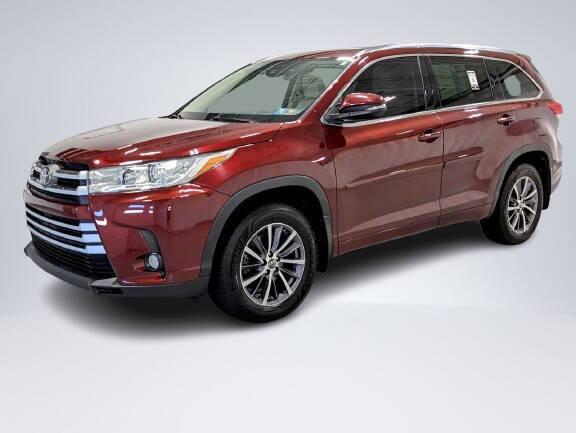 used 2018 Toyota Highlander car, priced at $21,455