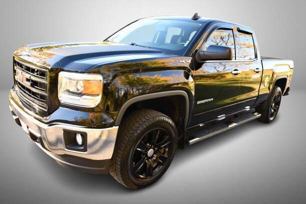 used 2015 GMC Sierra 1500 car, priced at $22,441