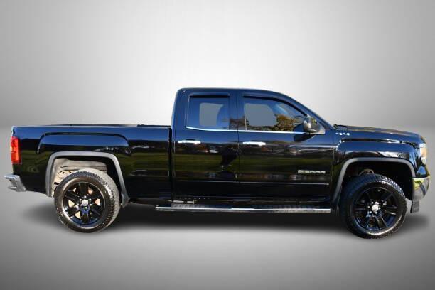 used 2015 GMC Sierra 1500 car, priced at $22,441