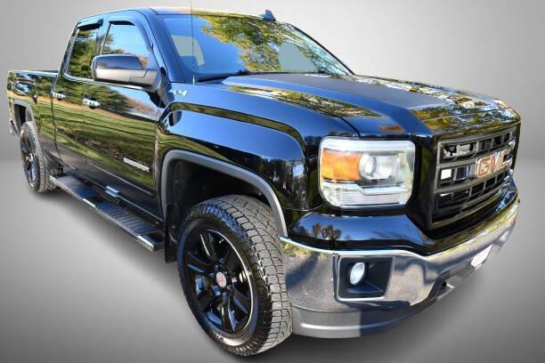 used 2015 GMC Sierra 1500 car, priced at $22,441