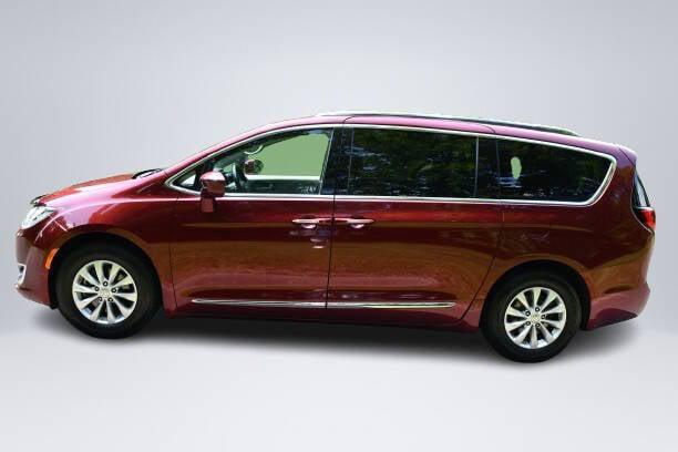 used 2018 Chrysler Pacifica car, priced at $16,472