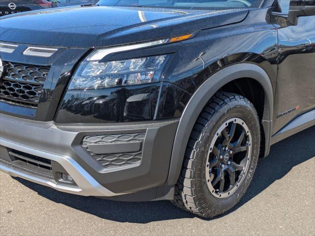 new 2025 Nissan Pathfinder car, priced at $45,175