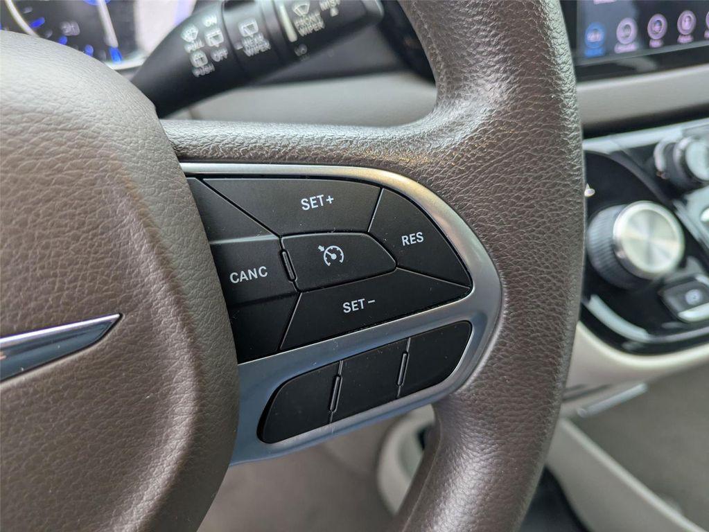 used 2020 Chrysler Pacifica car, priced at $13,888