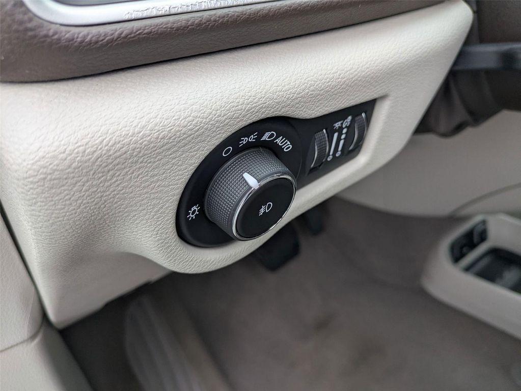 used 2020 Chrysler Pacifica car, priced at $13,888