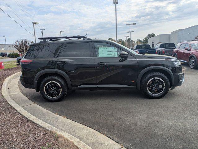 new 2025 Nissan Pathfinder car, priced at $45,837