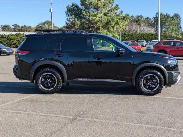 new 2024 Nissan Pathfinder car, priced at $45,880