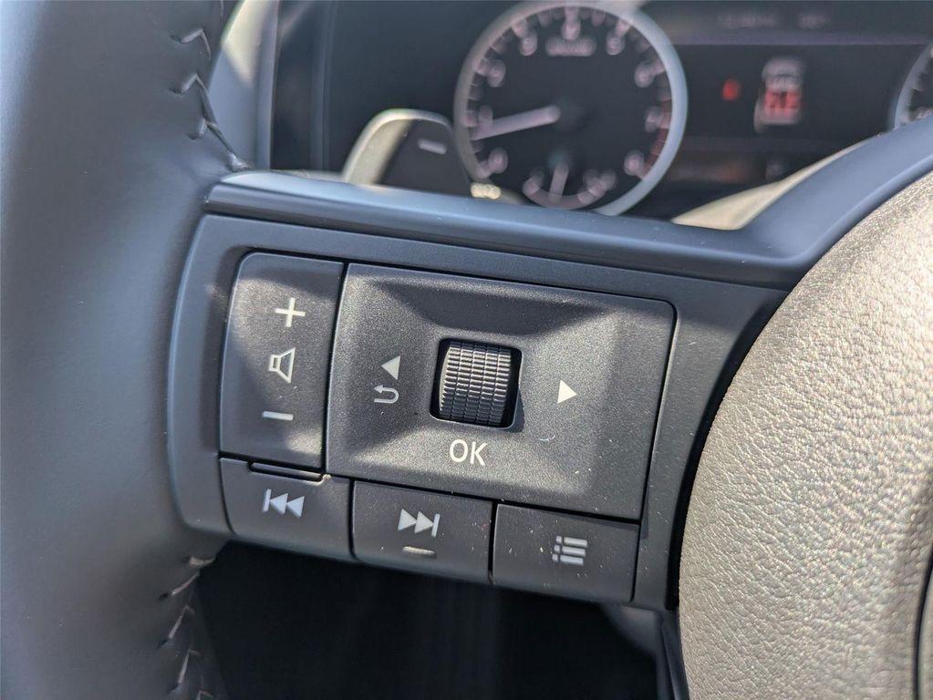 new 2025 Nissan Pathfinder car, priced at $38,275