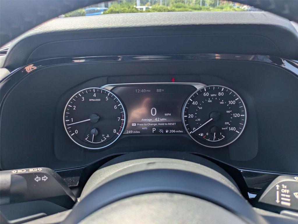 new 2025 Nissan Pathfinder car, priced at $38,275