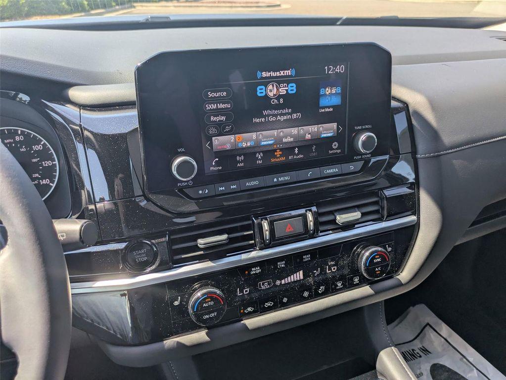 new 2025 Nissan Pathfinder car, priced at $38,275