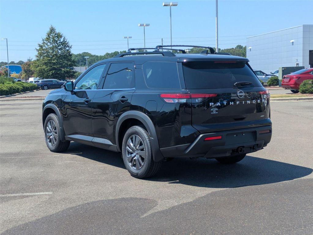 new 2025 Nissan Pathfinder car, priced at $38,275