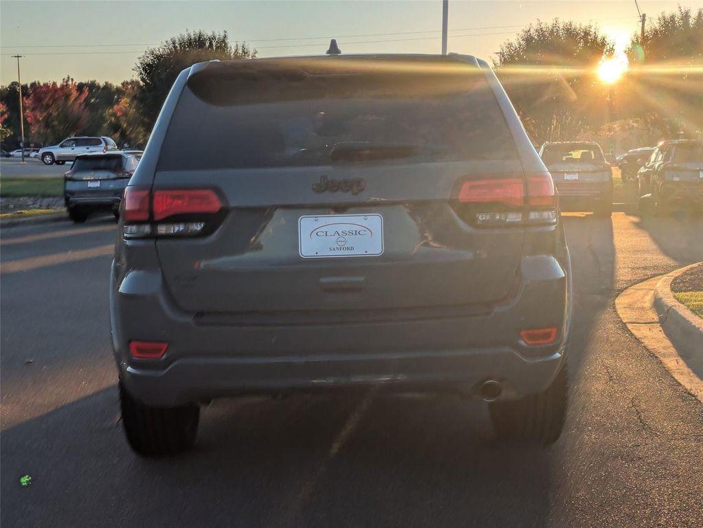 used 2022 Jeep Grand Cherokee car, priced at $24,795