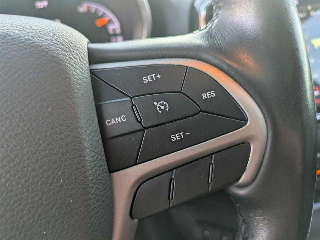 used 2022 Jeep Grand Cherokee car, priced at $24,795