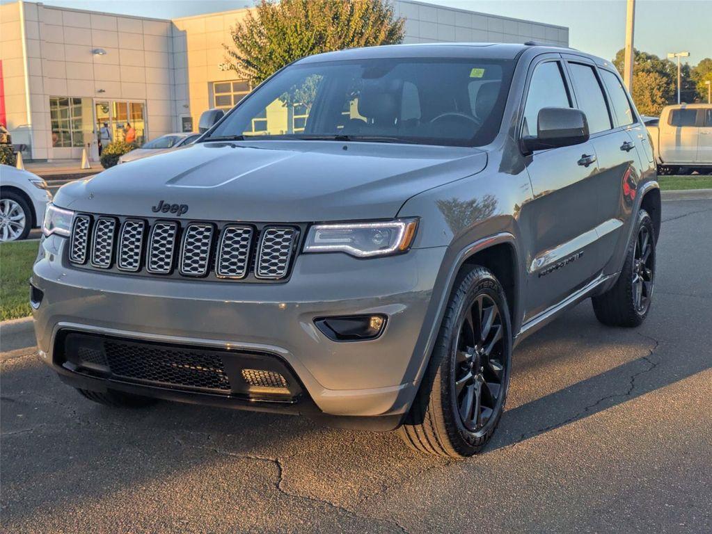 used 2022 Jeep Grand Cherokee car, priced at $24,795