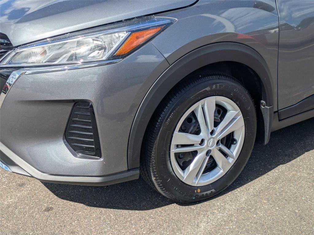 new 2025 Nissan Kicks car, priced at $23,365