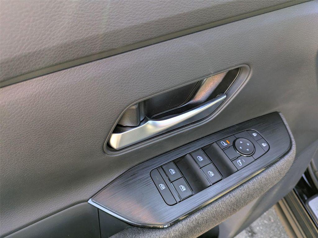 new 2025 Nissan Kicks car, priced at $25,185