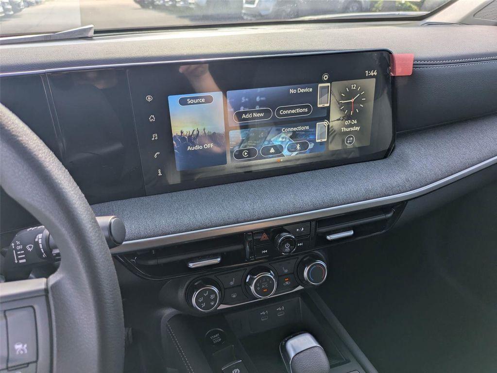 new 2025 Nissan Kicks car, priced at $27,550