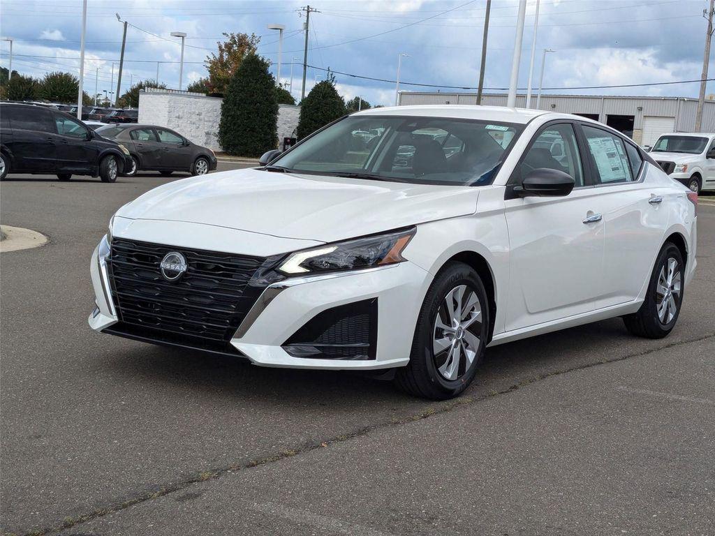 new 2025 Nissan Altima car, priced at $27,005