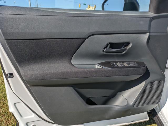 new 2025 Nissan Kicks car, priced at $24,840