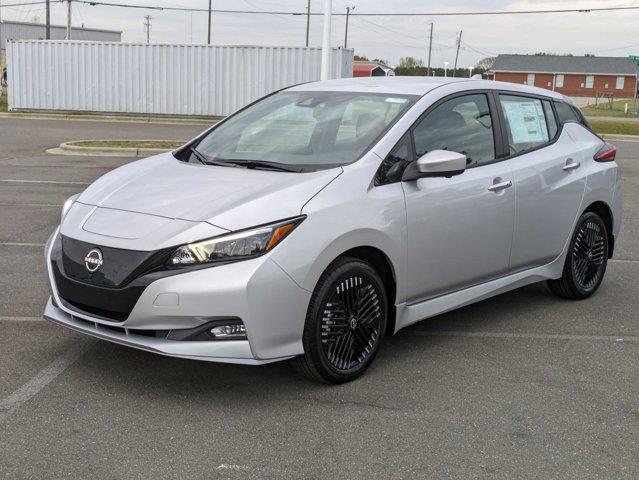 new 2024 Nissan Leaf car, priced at $33,119