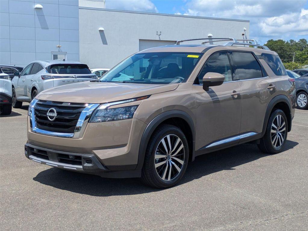 new 2025 Nissan Pathfinder car, priced at $44,310