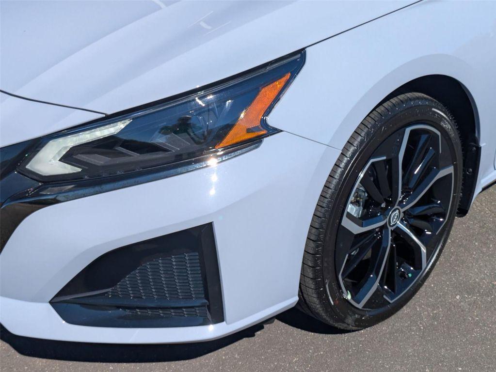new 2025 Nissan Altima car, priced at $33,246