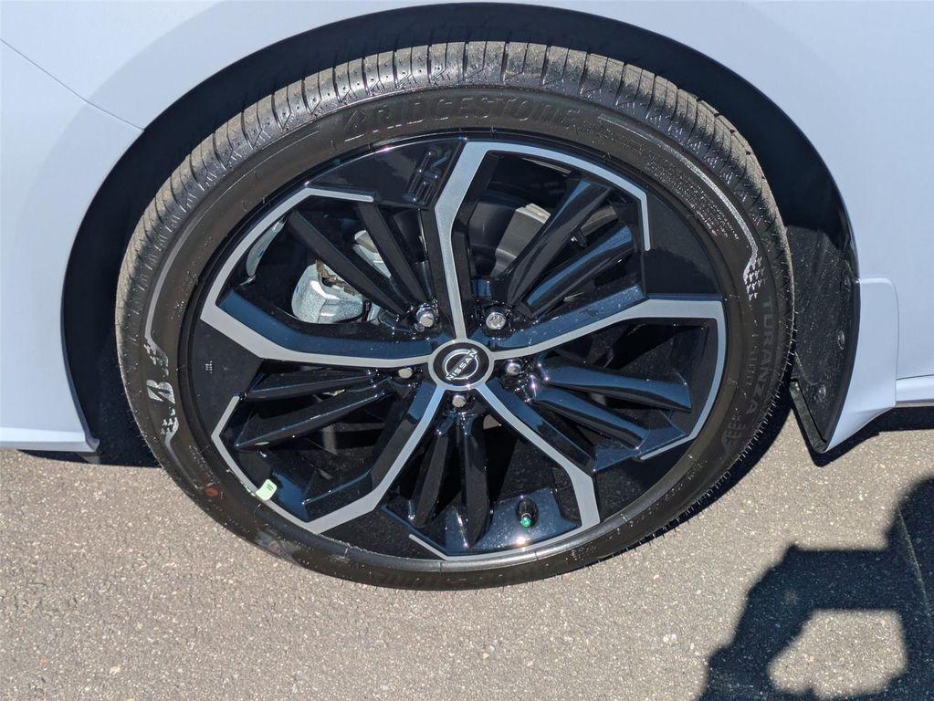 new 2025 Nissan Altima car, priced at $33,246