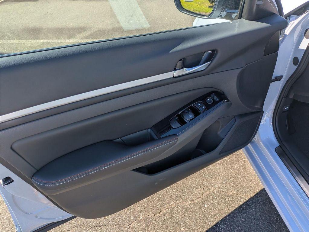 new 2025 Nissan Altima car, priced at $33,246