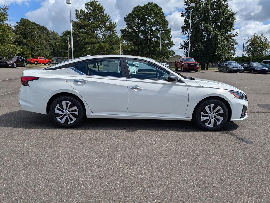 new 2025 Nissan Altima car, priced at $27,005
