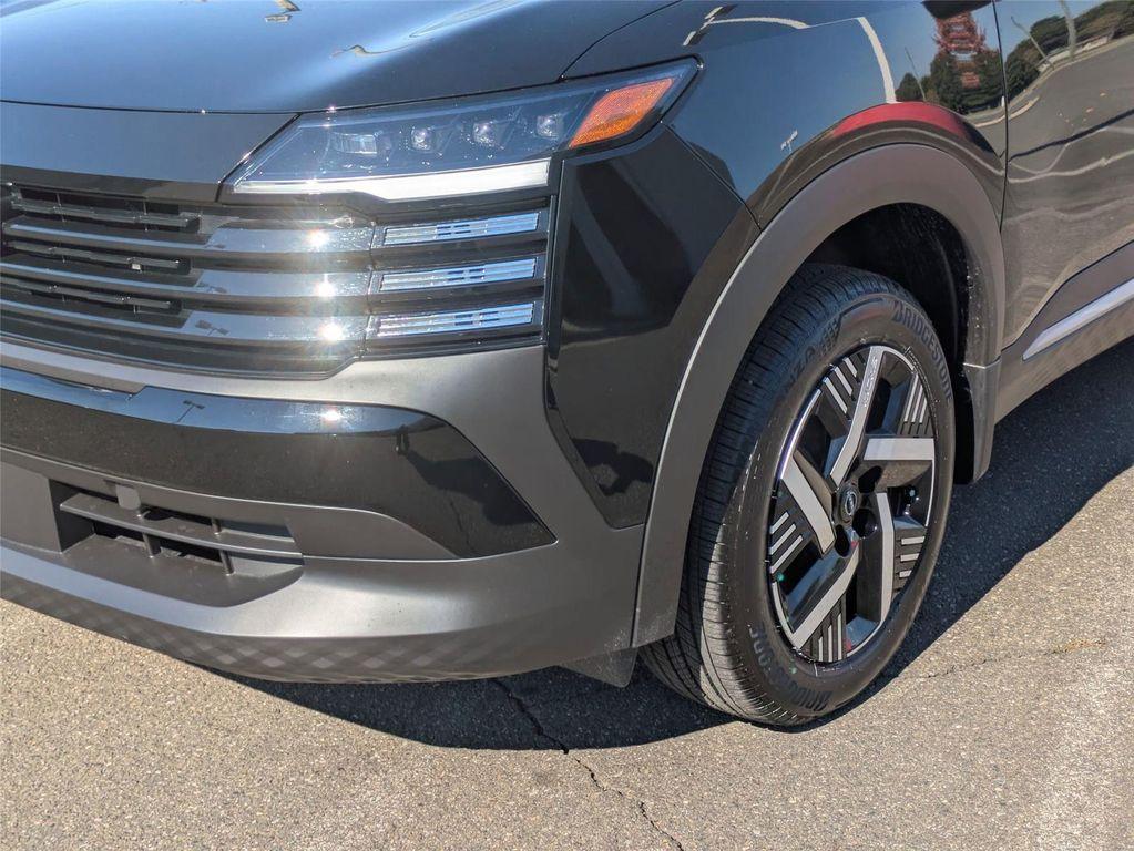 new 2026 Nissan Kicks car, priced at $25,695