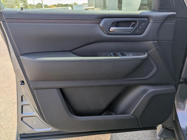 new 2025 Nissan Armada car, priced at $70,860