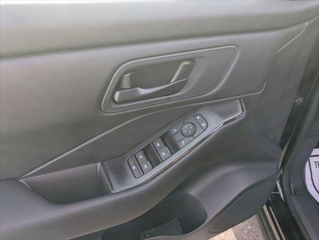 new 2025 Nissan Rogue car, priced at $31,250