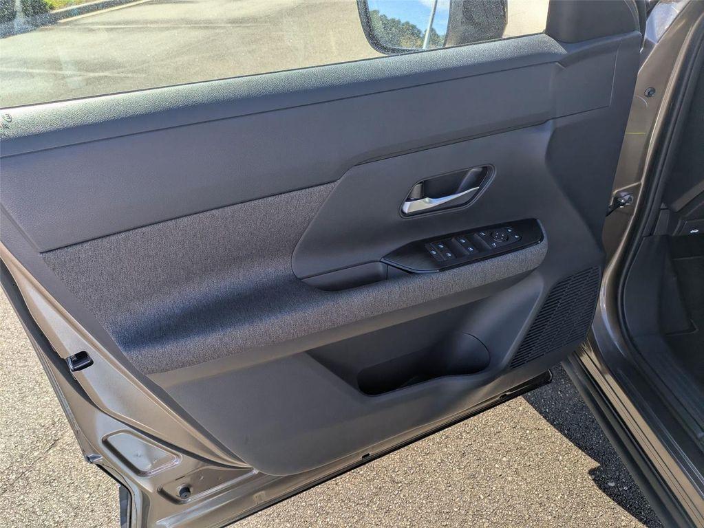 new 2026 Nissan Kicks car, priced at $26,285