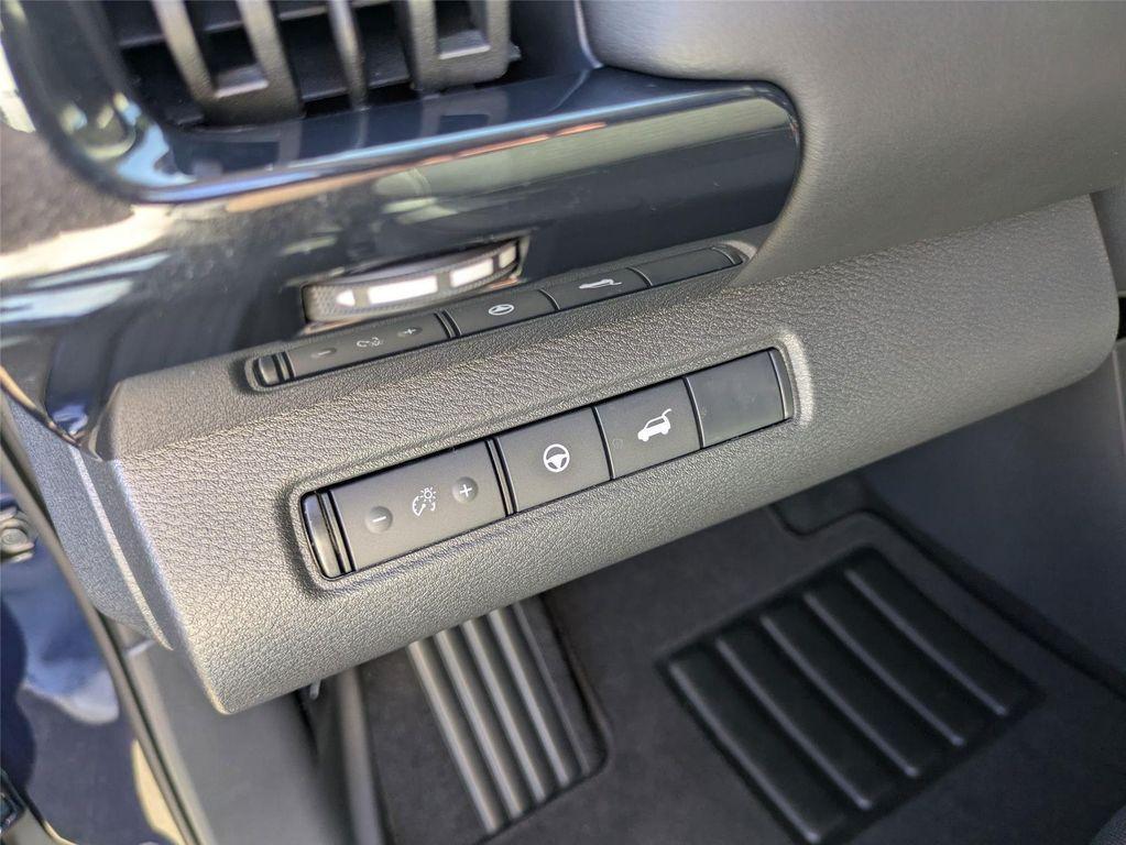 new 2025 Nissan Pathfinder car, priced at $36,380